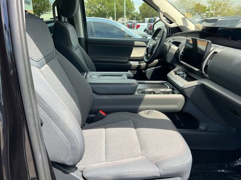 Used 2025 Ford Expedition Max Active AWD/4WD image 14