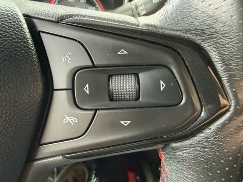 Used 2021 Chevrolet TrailBlazer RS w/ Sun and Liftgate Package image 16