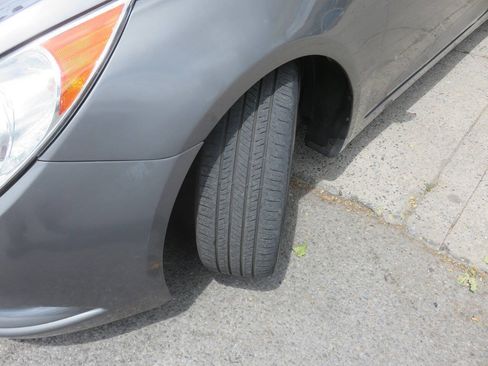 Used 2011 Hyundai Sonata GLS w/ Popular Equipment Pkg 2 FWD image 28