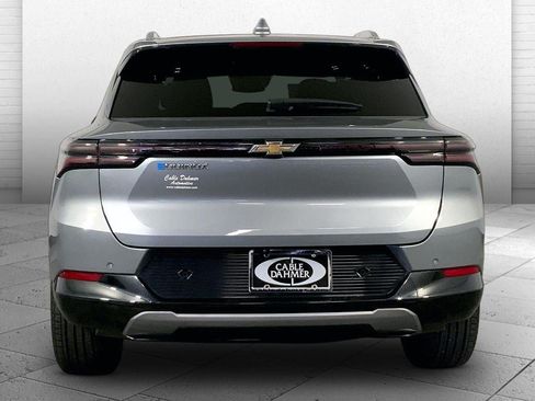 Used 2025 Chevrolet Equinox EV LT w/ Convenience Package FWD image 3