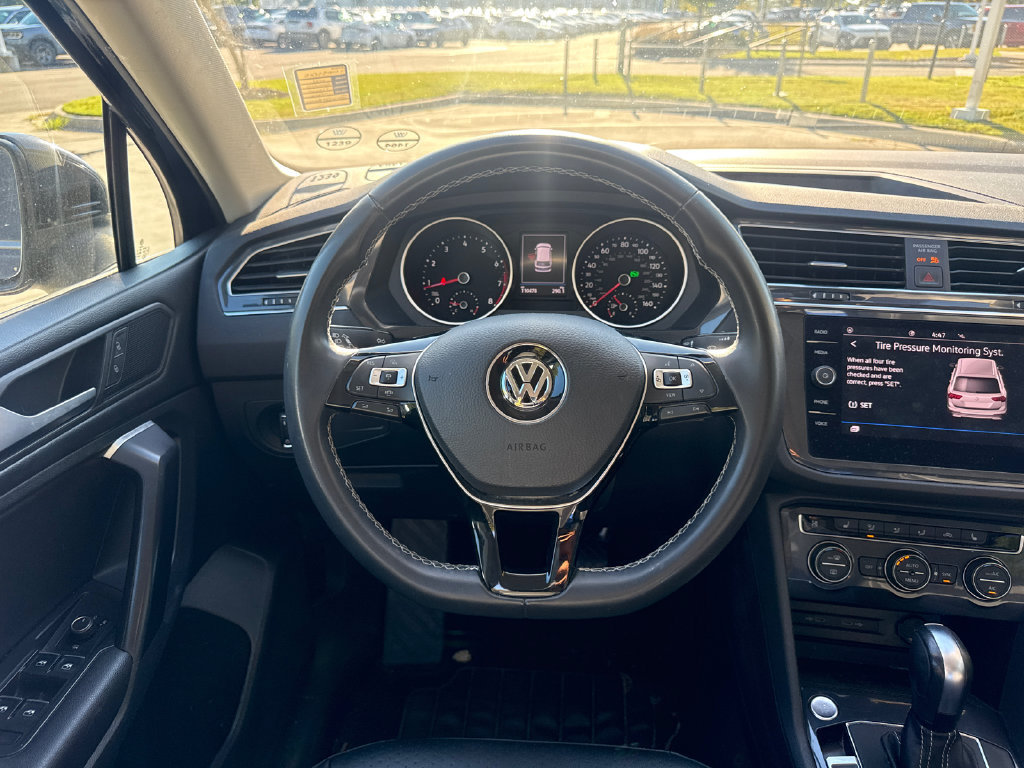 Used 2021 Volkswagen Tiguan SE FWD image 19