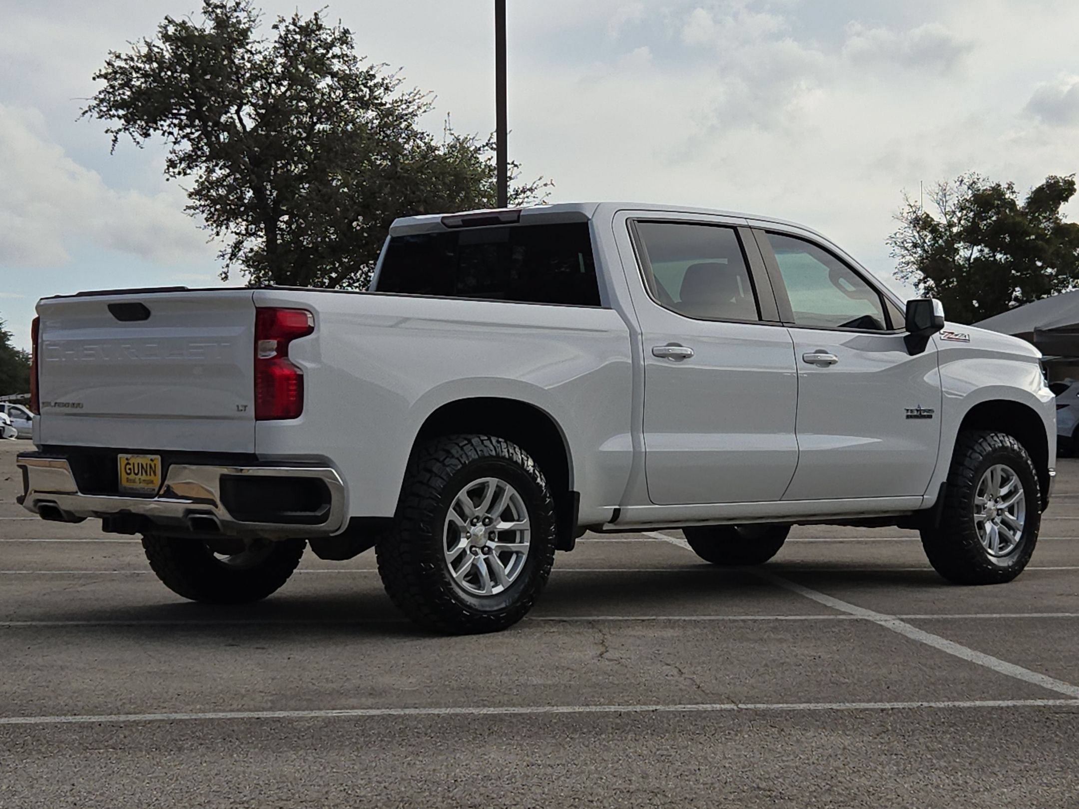 Used 2019 Chevrolet Silverado 1500 LT w/ Texas Edition AWD/4WD image 3