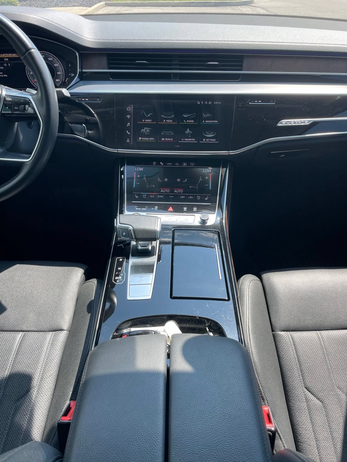 Used 2023 Audi A8 L 3.0T AWD/4WD image 41