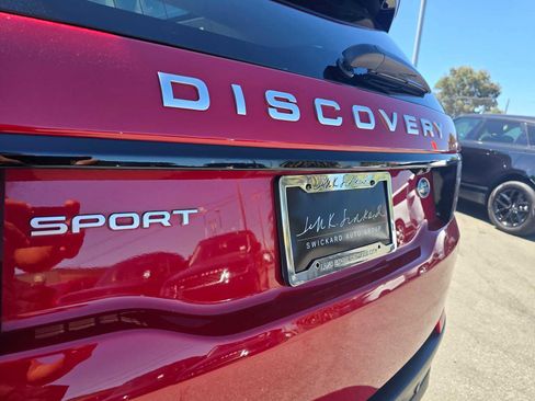 Used 2023 Land Rover Discovery Sport SE image 16
