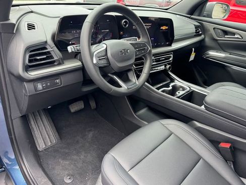 New 2026 Chevrolet Traverse LT w/ Midnight/Sport Edition FWD image 12
