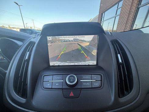 Used 2018 Ford Escape SE w/ Ford Safe & Smart Package image 31