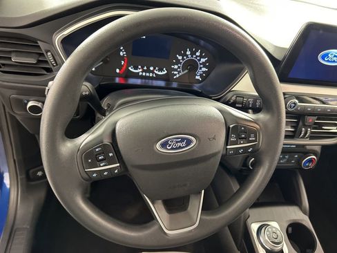Used 2022 Ford Escape SE image 15