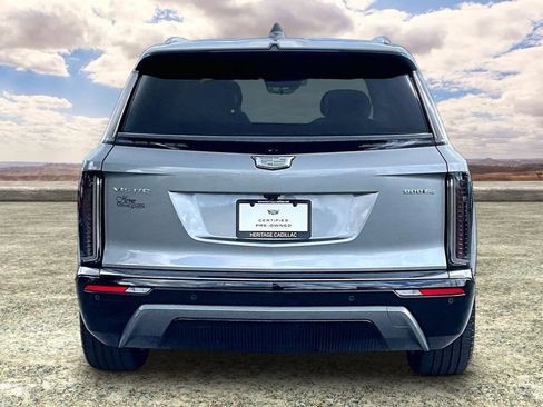 Certified 2026 Cadillac Vistiq Sport w/ LPO, Floor Liner Package AWD/4WD image 6