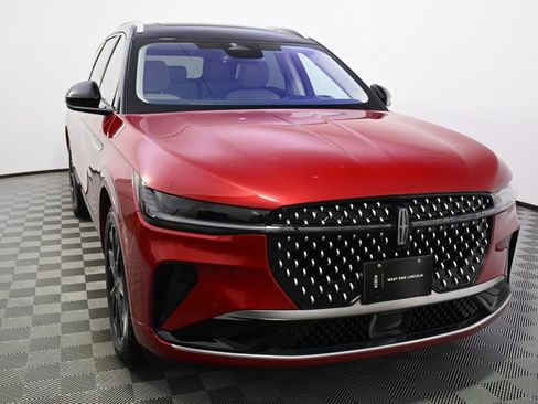 New 2026 Lincoln Nautilus Reserve AWD/4WD image 9