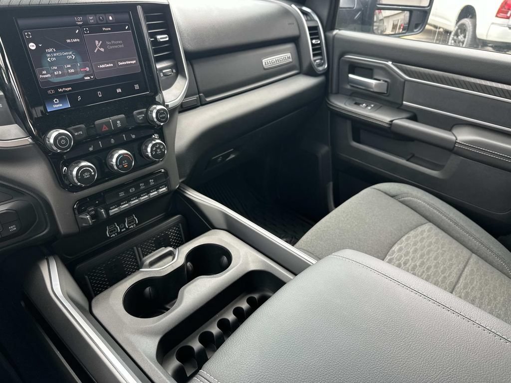 New 2026 RAM 3500 Big Horn AWD/4WD image 16