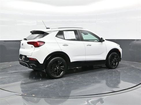 Used 2024 Buick Encore GX Sport Touring image 7