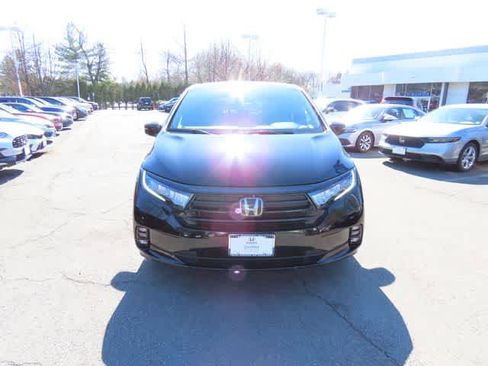 Certified 2023 Honda Odyssey Sport image 6