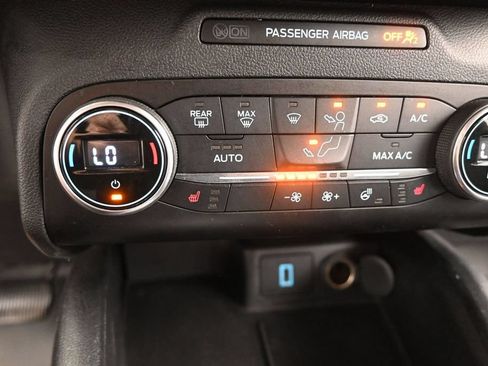 Used 2020 Ford Escape Titanium AWD/4WD image 29
