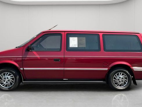 Used 1993 Dodge Grand Caravan SE FWD image 8