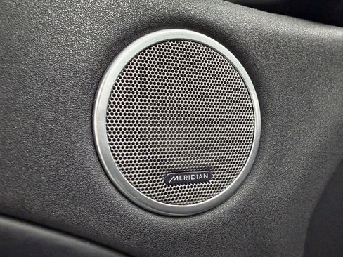 Used 2017 Land Rover Range Rover Evoque HSE image 12