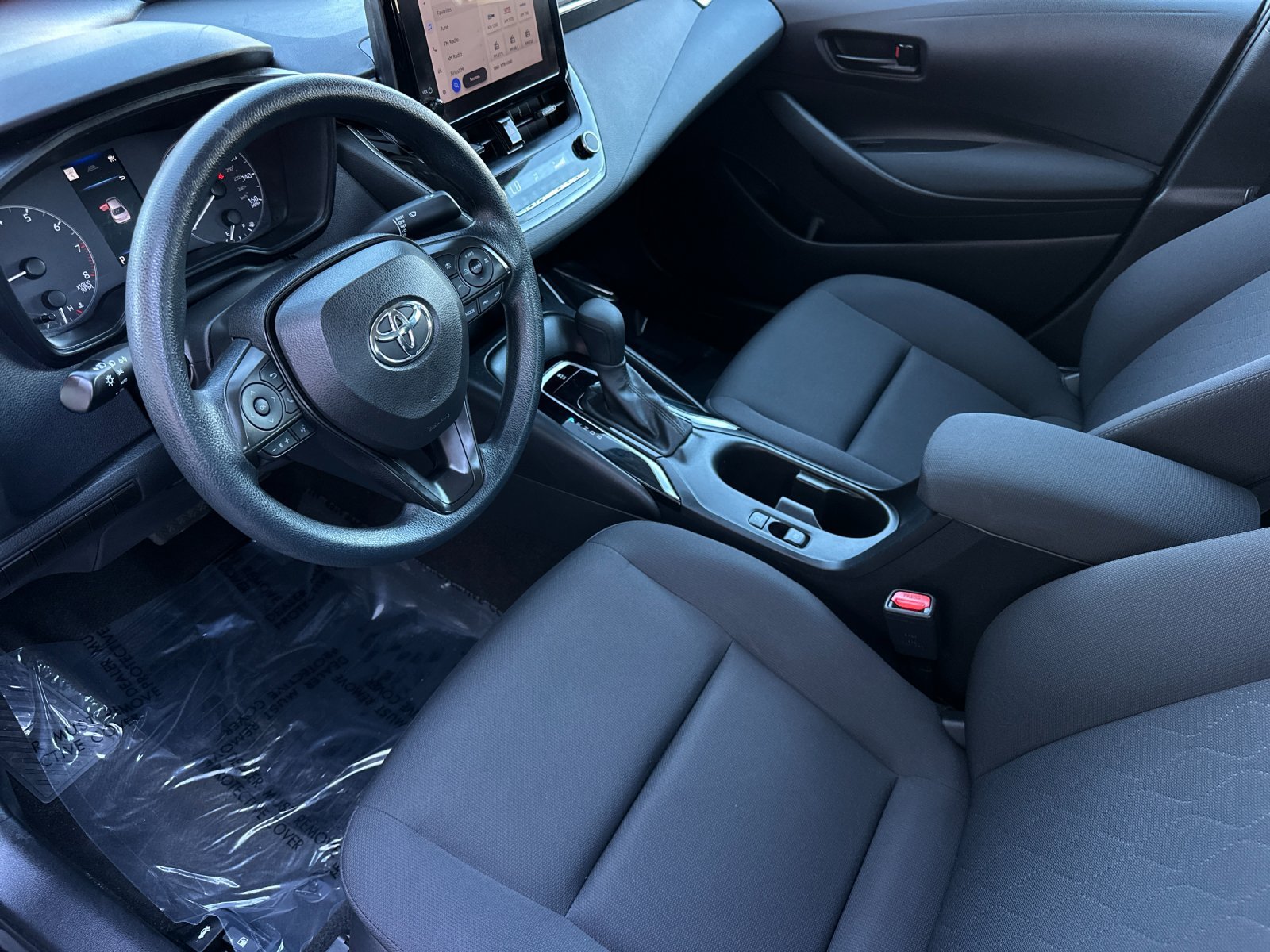 Used 2024 Toyota Corolla LE FWD image 9