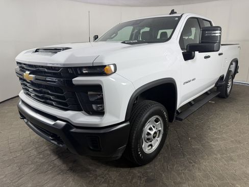 Used 2024 Chevrolet Silverado 2500 W/T w/ WT Fleet Convenience Package AWD/4WD image 3