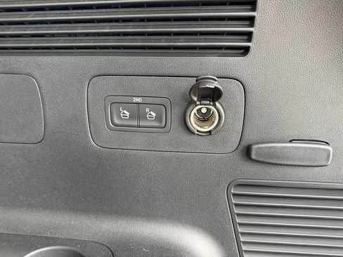 Used 2023 Kia Sorento SX image 12