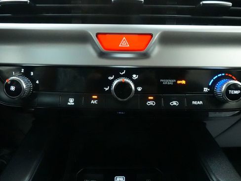 Used 2020 Kia Telluride LX image 33