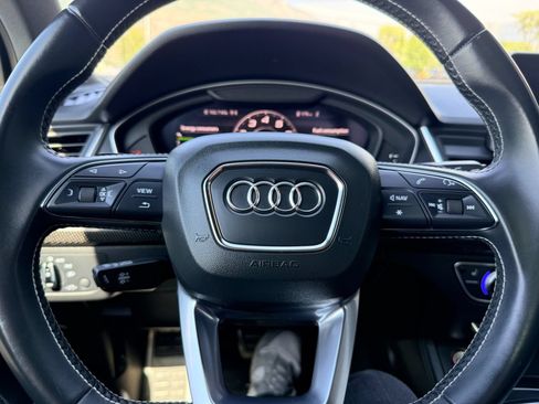 Used 2018 Audi SQ5 Premium Plus AWD/4WD image 12