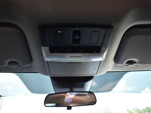 Used 2022 Nissan Sentra SR w/ SR Premium Package FWD image 43