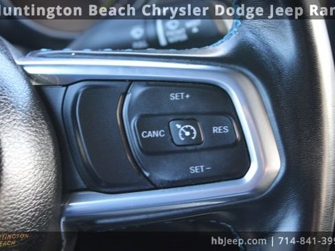 Used 2022 Jeep Wrangler Unlimited Rubicon 4xe w/ Cold Weather Group image 17