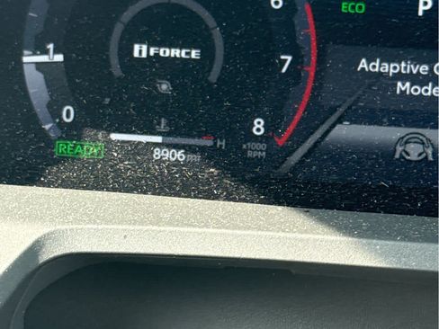 Used 2025 Toyota Tacoma TRD Pro AWD/4WD image 7