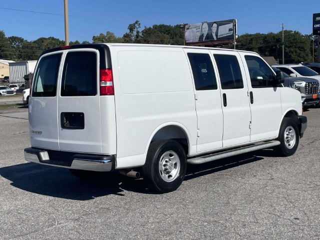 Used 2025 Chevrolet Express 2500 w/ Driver Convenience Package RWD image 5