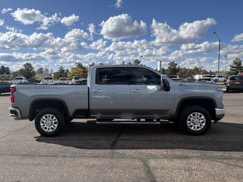 Used 2024 Chevrolet Silverado 2500 LTZ w/ LTZ Plus Package image 14