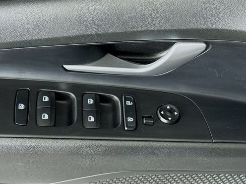Used 2022 Hyundai Elantra SEL w/ Convenience + Premium Package FWD image 22