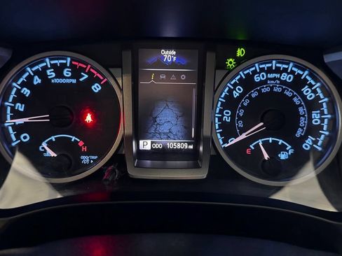 Used 2021 Toyota Tacoma SR5 AWD/4WD image 29