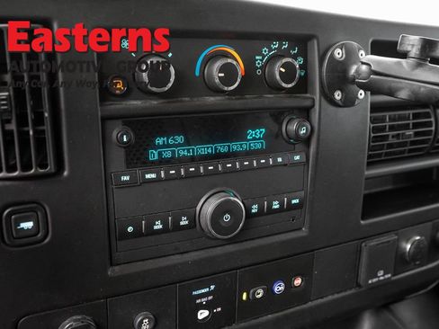 Used 2022 Chevrolet Express 2500 Extended w/ Driver Convenience Package RWD image 18