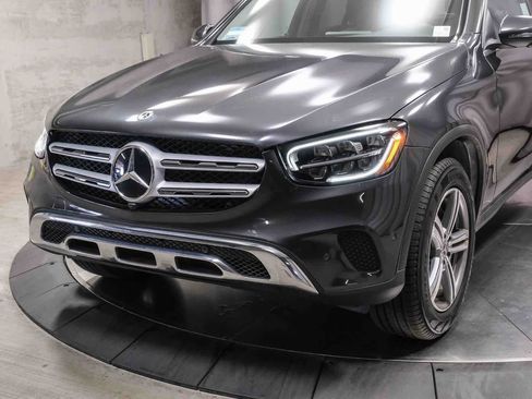 Certified 2022 Mercedes-Benz GLC 300 image 11