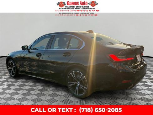 Used 2021 BMW 330i xDrive Sedan w/ Convenience Package image 4