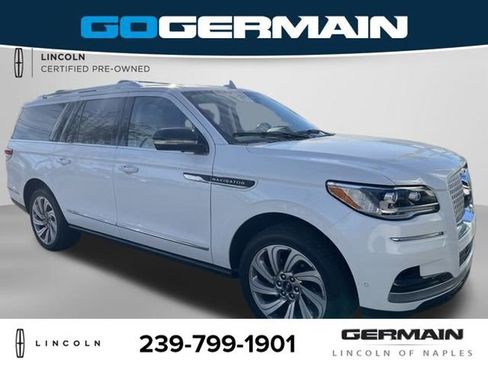 Used 2023 Lincoln Navigator L Reserve image 7