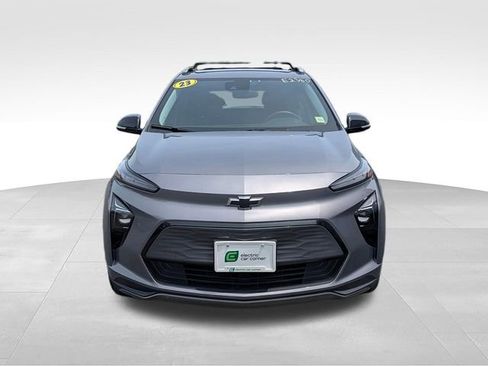 Used 2023 Chevrolet Bolt EUV LT w/ Driver Confidence Package FWD image 2