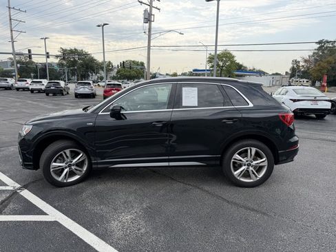 Used 2024 Audi Q3 2.0T Premium Plus w/ Premium Plus Package AWD/4WD image 3