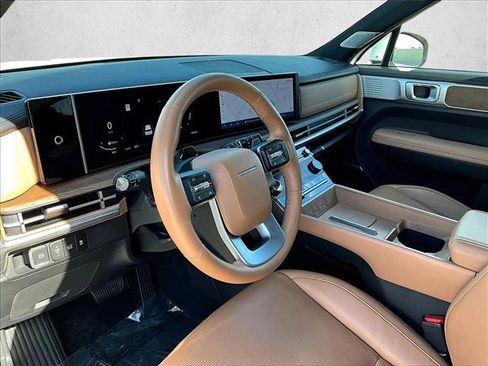 Used 2025 Hyundai Santa Fe Limited image 12