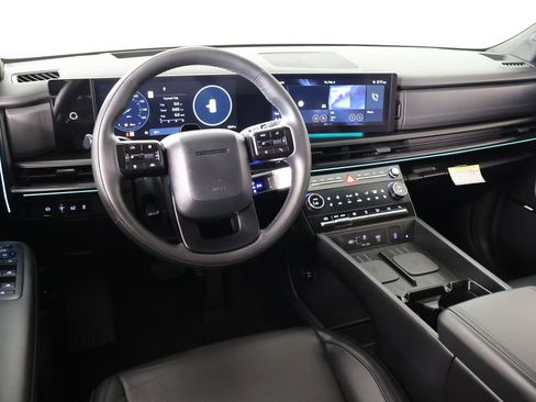 Certified 2025 Hyundai Santa Fe Calligraphy image 2