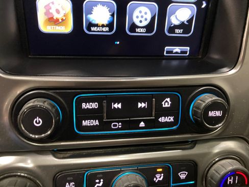 Used 2017 Chevrolet Tahoe LT image 32