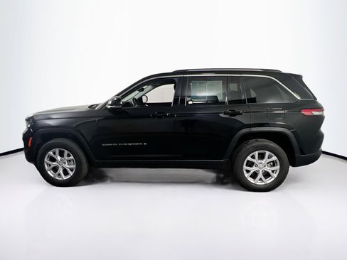 Used 2022 Jeep Grand Cherokee Limited image 8