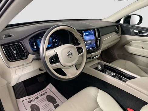 Certified 2023 Volvo XC60 B5 Plus w/ Climate Package image 10
