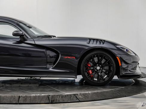 Used 2017 Dodge Viper ACR w/ Extreme Aero Package RWD image 30