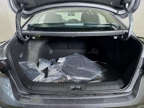 New 2026 Nissan Sentra SV w/ SV Convenience Package FWD image 9