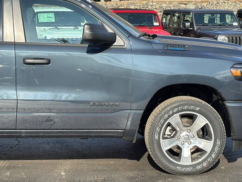 New 2026 RAM 1500 Express image 5