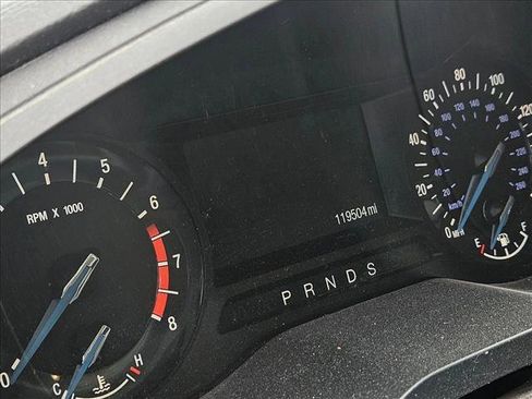 Used 2018 Ford Edge SE image 8