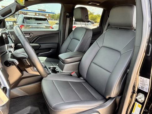 Used 2024 GMC Canyon Elevation w/ Elevation Premium Package RWD image 24
