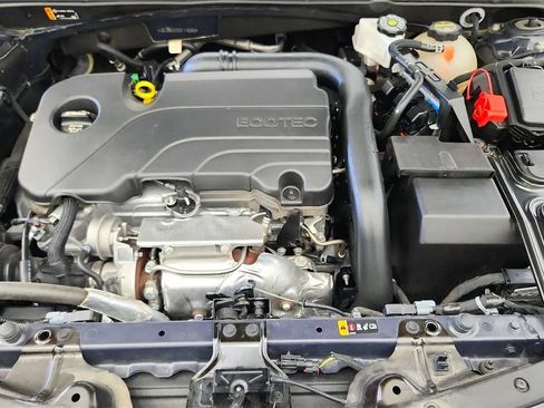 Used 2025 Chevrolet Malibu LT FWD image 36