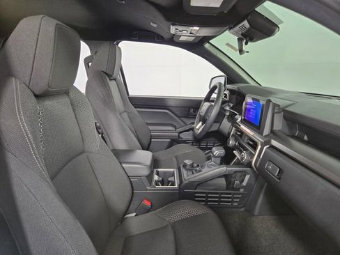 Used 2026 Toyota 4Runner SR5 AWD/4WD image 15