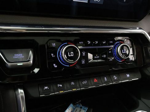 Used 2024 GMC Sierra 1500 Denali image 52